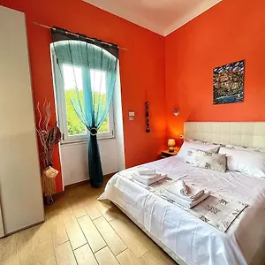 Appartement Cà Del Vins - Flat In, La Spezia